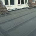 nieuwe dak opbouw met bitumen op dakterras